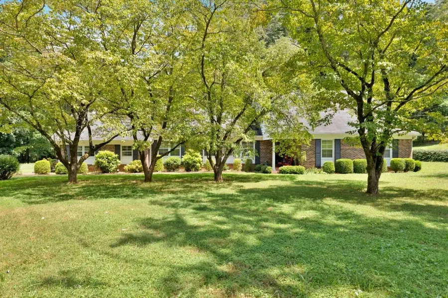 905 S Jefferson St, Winchester, TN 37398 - #2