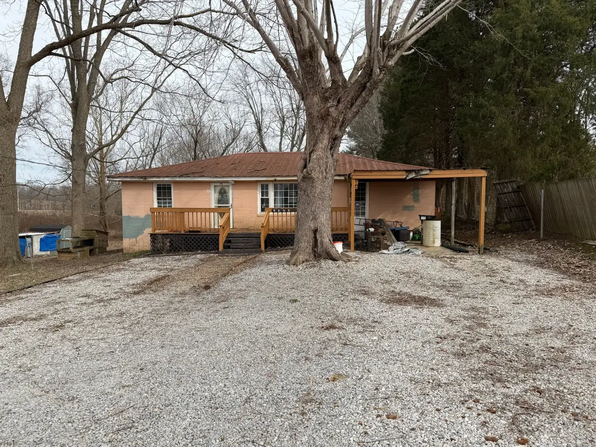 9830 Caneyville Rd, Morgantown, KY 42261 - #1