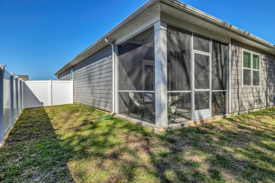 215 Addison Ave, Chapel Hill, TN 37034 - #3