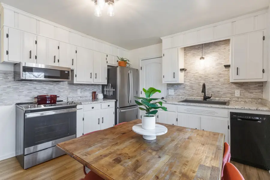 327 Dinwiddie Dr, Madison, TN 37115 - #3