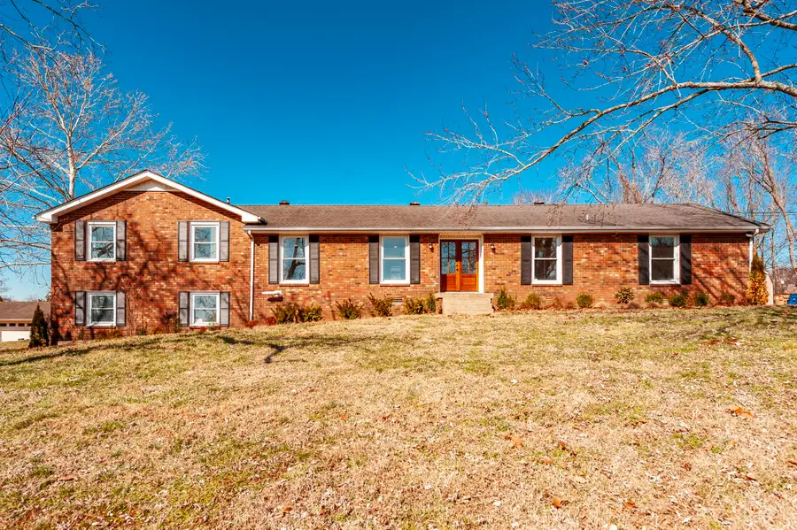 704 Emily Dr, Goodlettsville, TN 37072 - #2