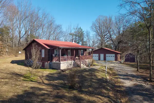 1725 Highway 52 E, Portland, TN 37148