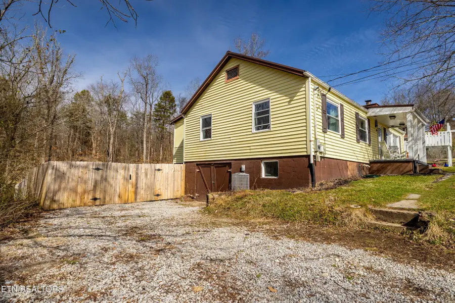 135 Dogwood Court, Harriman, TN 37748 - #3