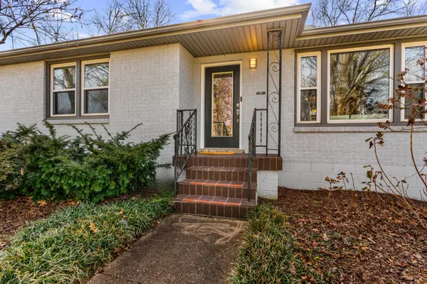 4019 Moss Rose Dr, Nashville, TN 37216