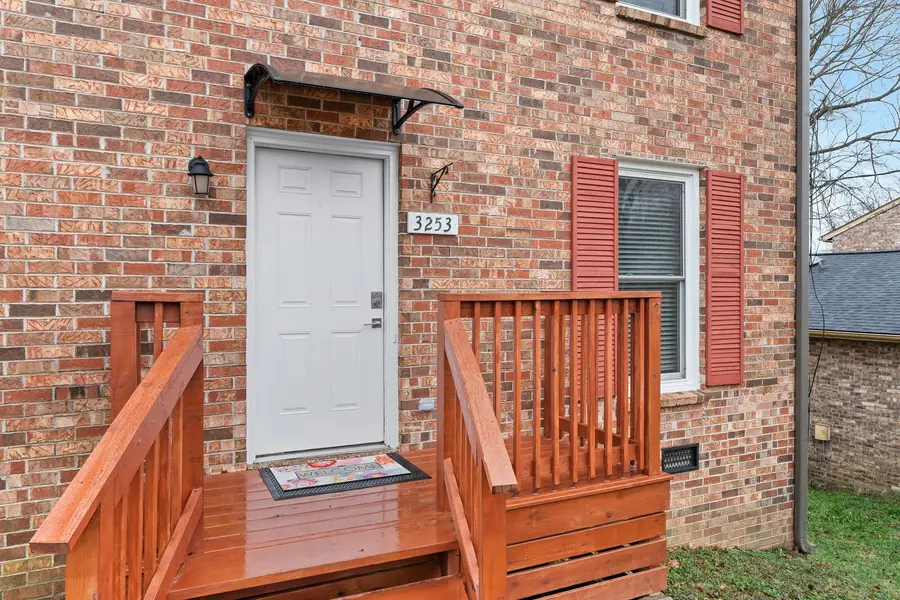 3253 Trails End Ln, Nashville, TN 37214 - #3