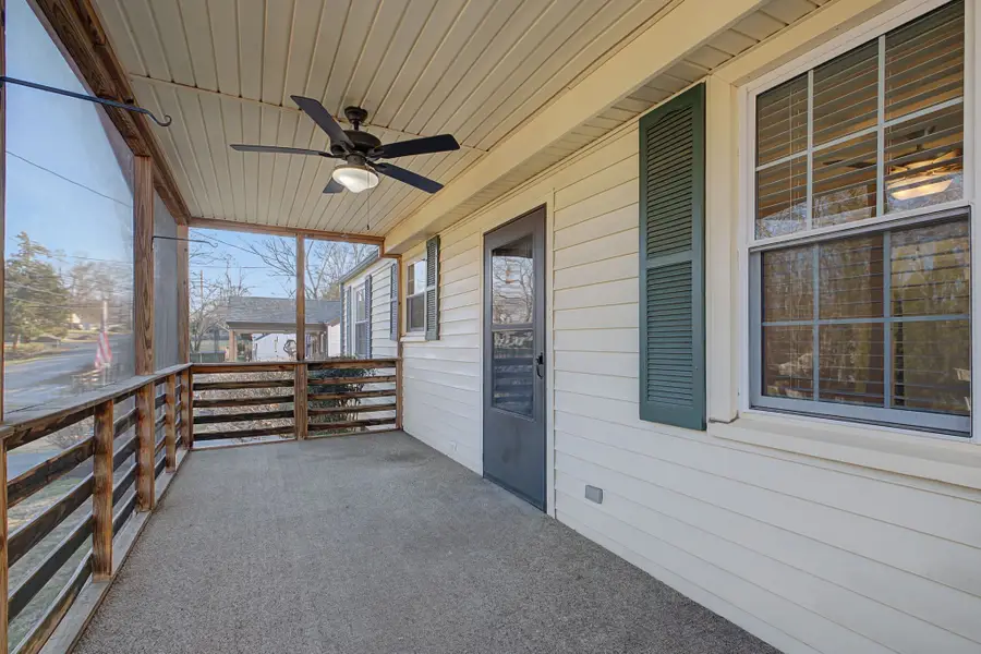 5615 Meadowcrest Ln, Nashville, TN 37209 - #3