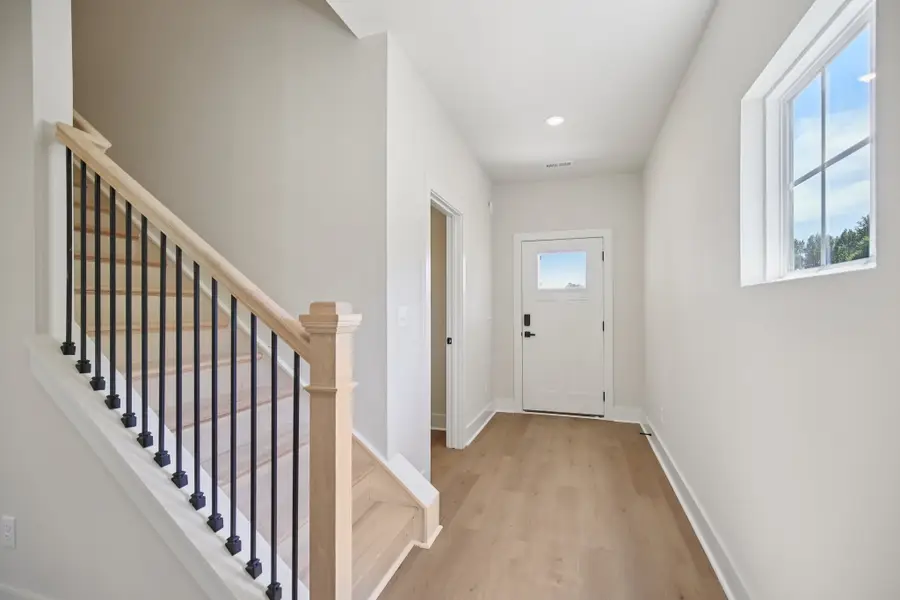 1052 Stagecoach Dr, White House, TN 37188 - #2