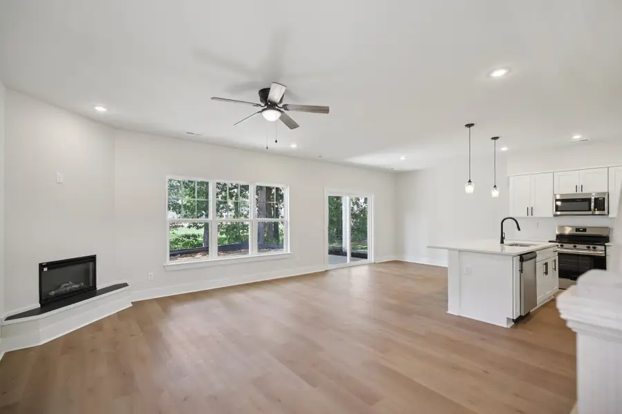 1052 Stagecoach Dr, White House, TN 37188 - #3