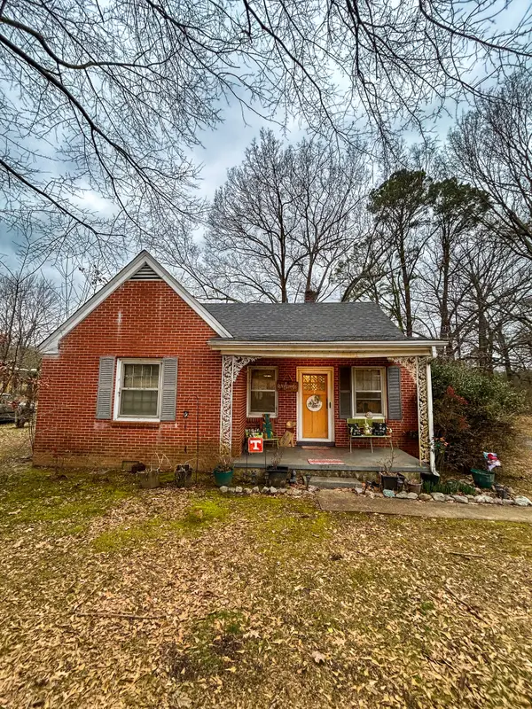 18375 Main St W, Huntingdon, TN 38344