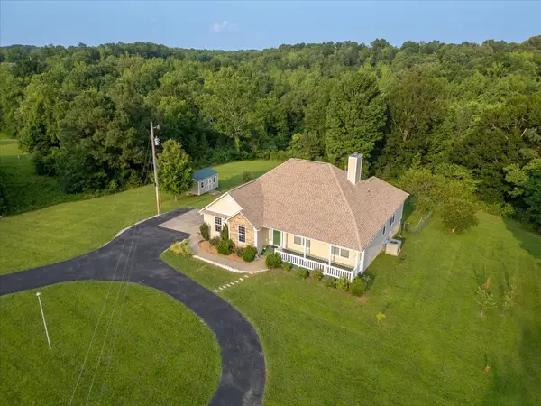 3337 Tarsus Rd, Palmyra, TN 37142