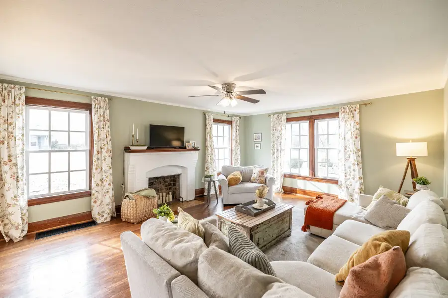 436 E Eastland St, Gallatin, TN 37066 - #2