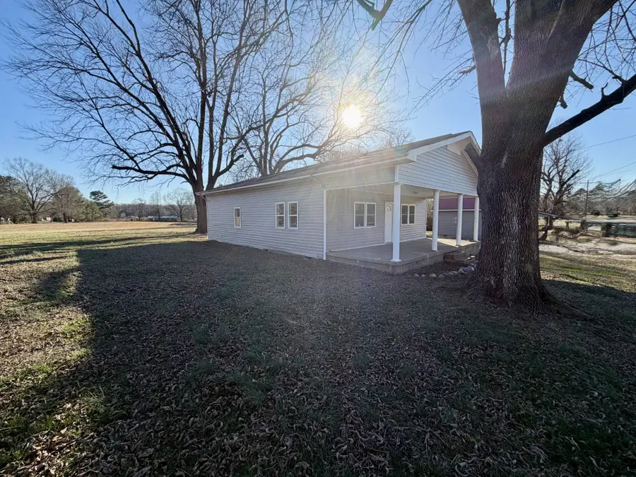 8605 Old State Route 1, New Johnsonville, TN 37134 - #2