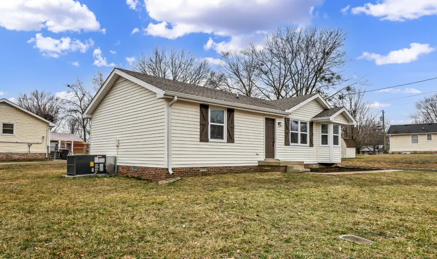 914 Poppy Dr, Clarksville, TN 37042 - #3