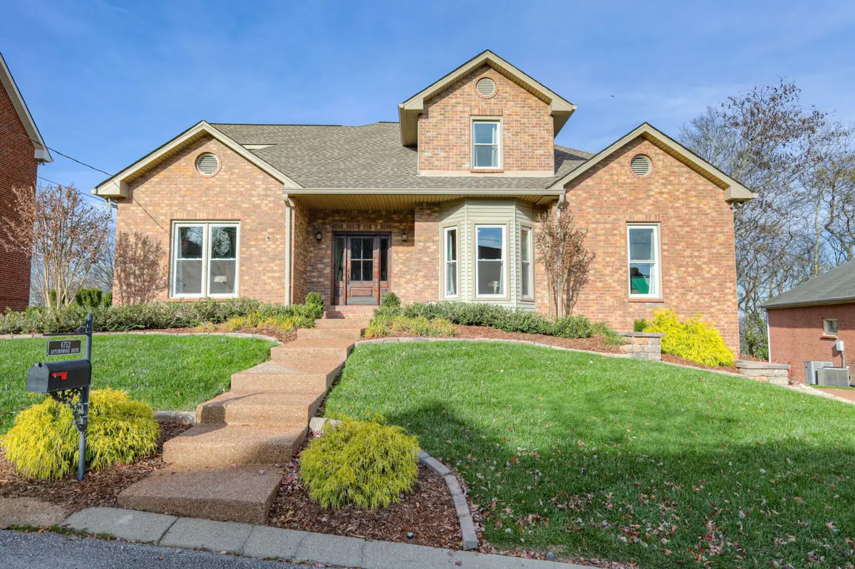 6752 Autumnwood Dr, Nashville, TN 37221 - #1