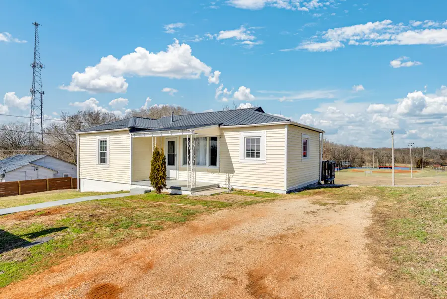 220 Bonner St, McMinnville, TN 37110 - #2