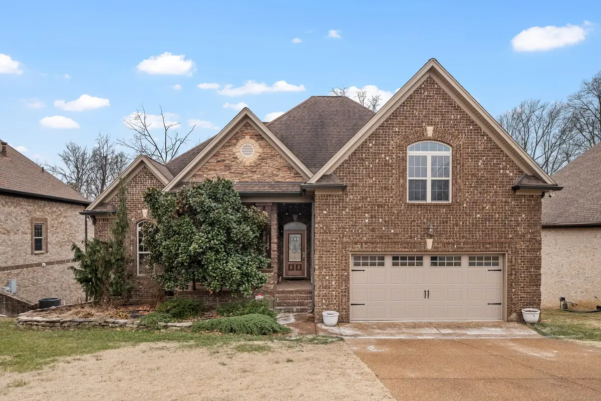 1102 Secretariat Dr, Mount Juliet, TN 37122 - #1