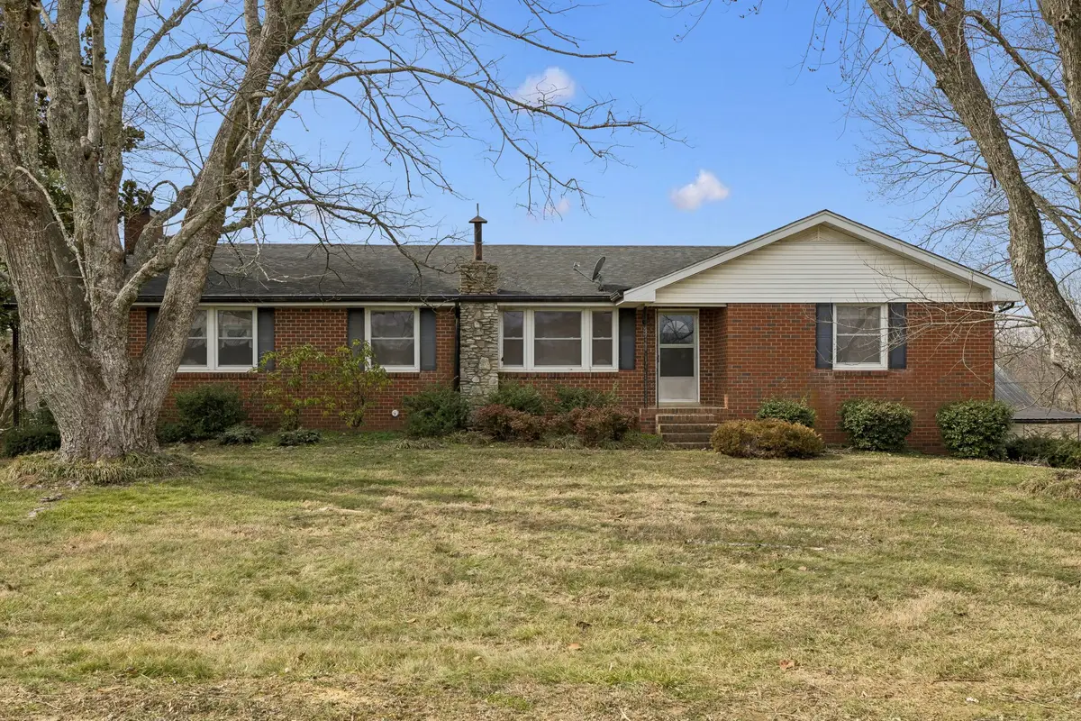 526 W Boiling Springs Rd, Portland, TN 37148 - #1