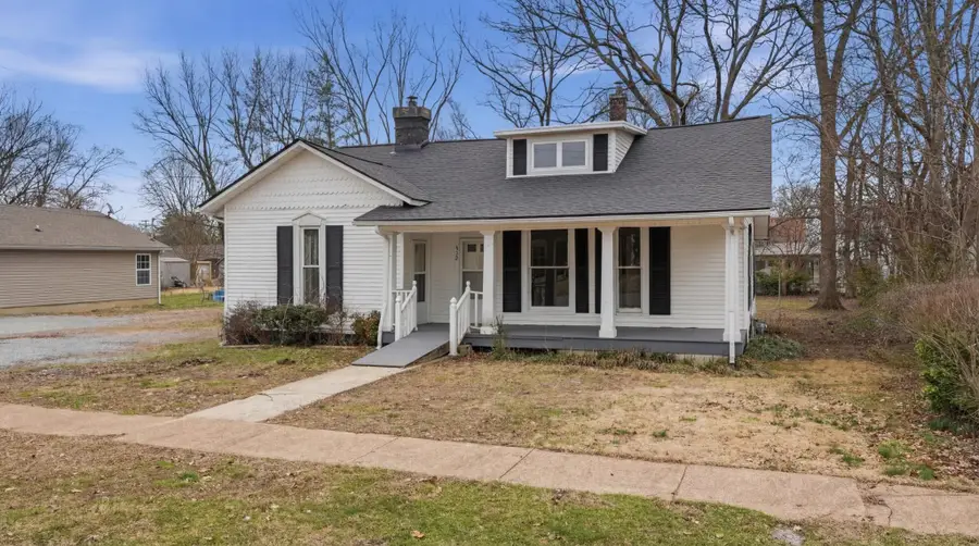 412 E Grundy St, Tullahoma, TN 37388 - #2