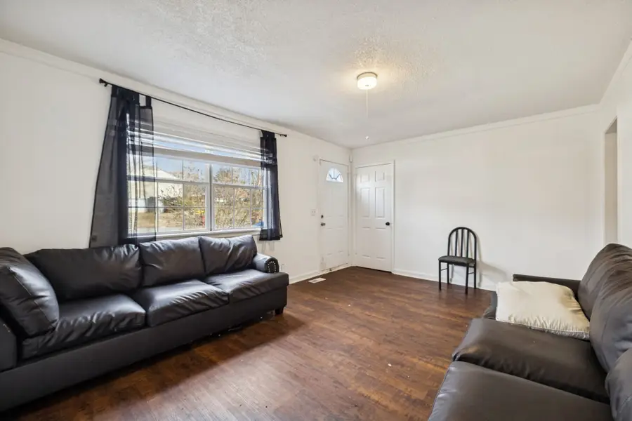 1554 Cherry Tree Dr, Clarksville, TN 37042 - #2