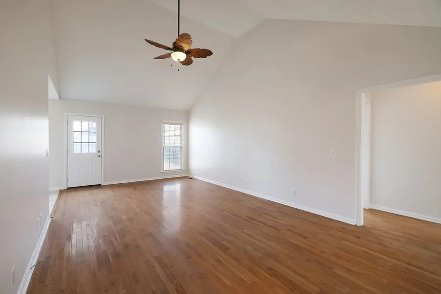 244 Green Hills Dr, Springfield, TN 37172 - #2