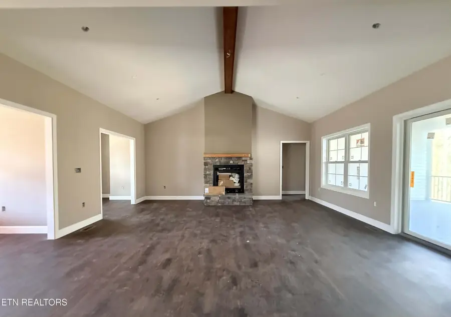 659 Icy Cove Tr, Monterey, TN 38574 - #3