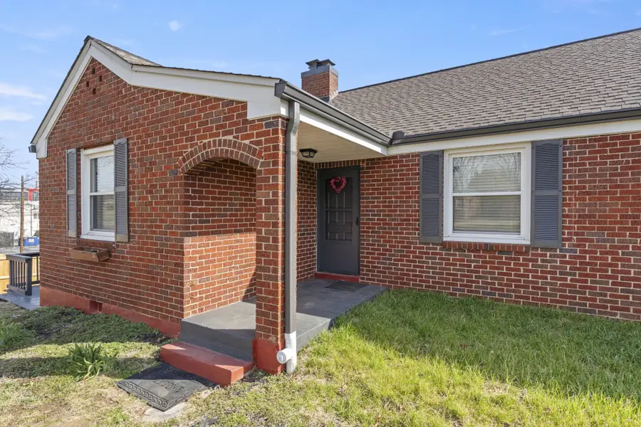 203 Fairway Dr, Nashville, TN 37214 - #2