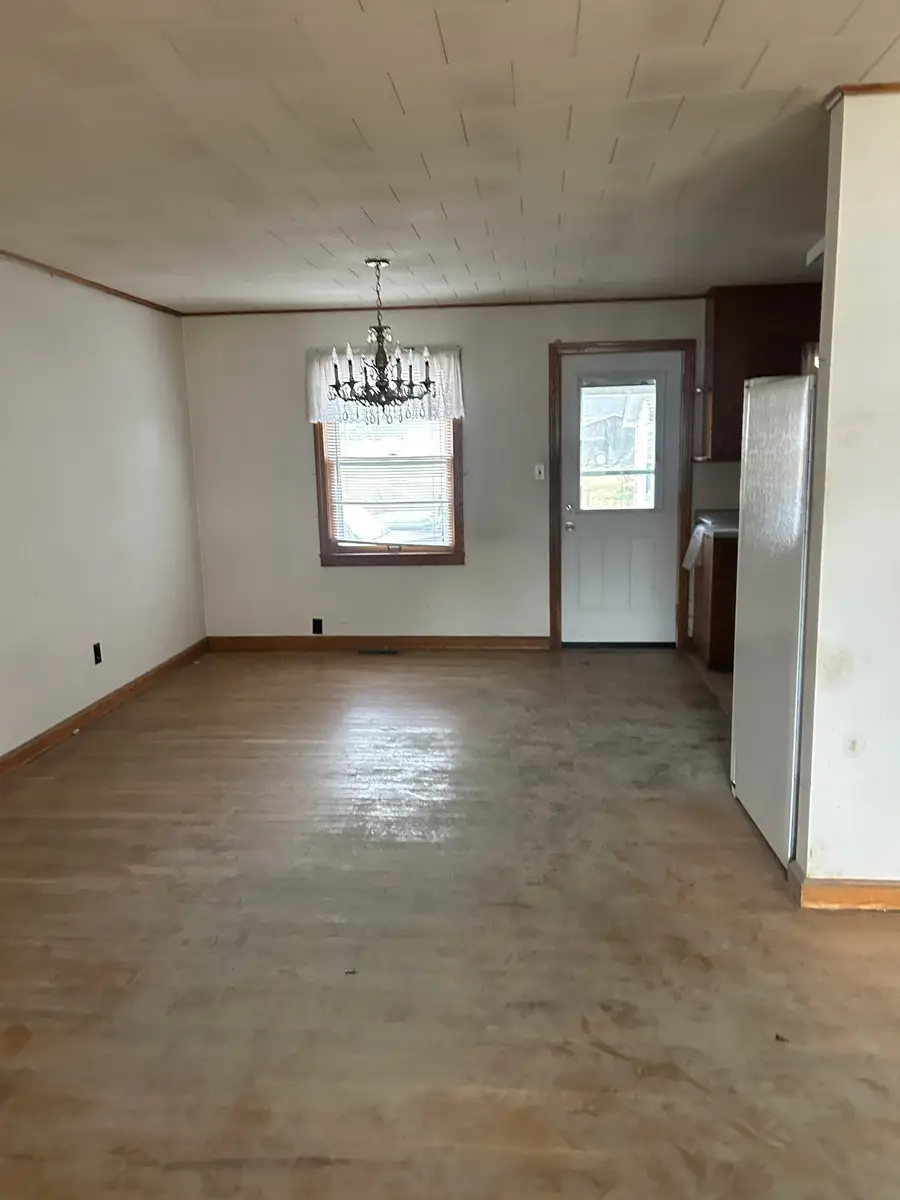 604 2nd Ave, Lawrenceburg, TN 38464 - #3