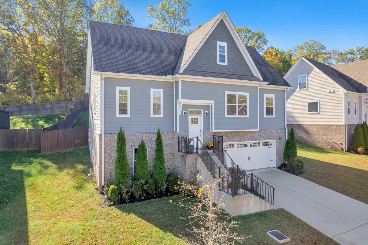 1728 Woodland Pointe Dr, Nashville, TN 37214 - #1