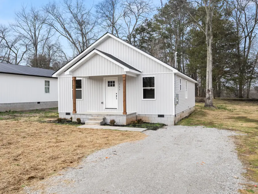 711 Hunt Street, Winchester, TN 37398 - #3