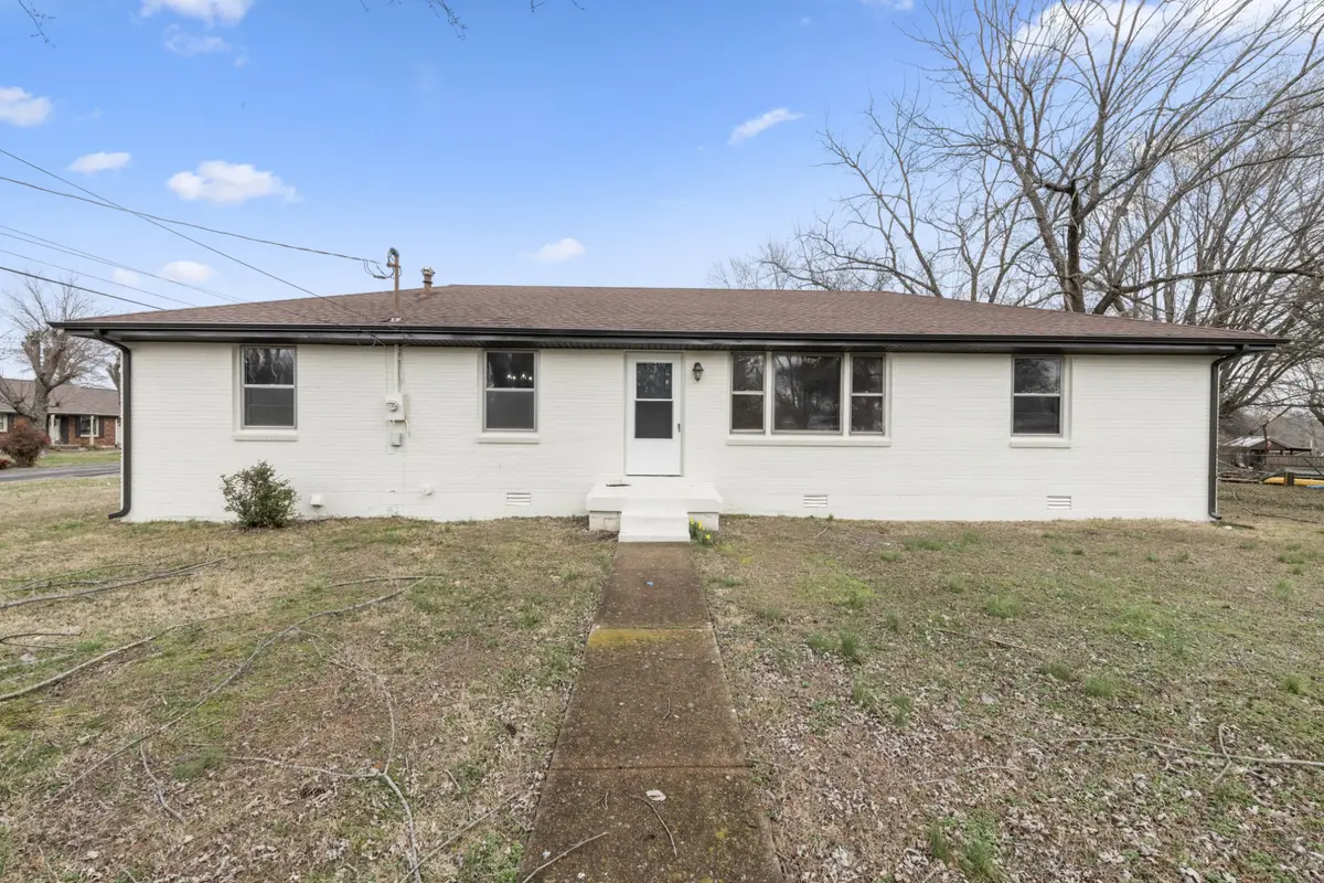 1015 Dickens St, Greenbrier, TN 37073 - #1