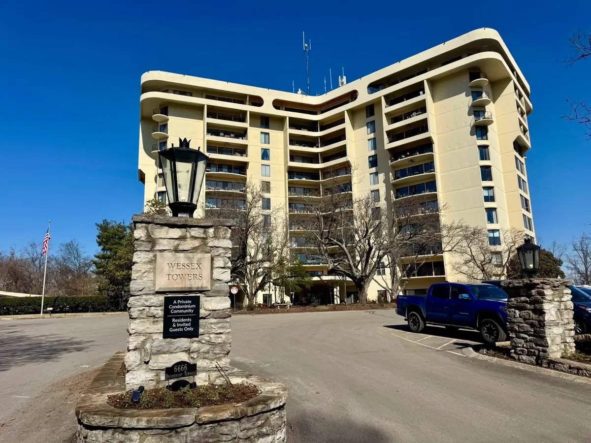 6666 Brookmont Ter #208, Nashville, TN 37205 - #1
