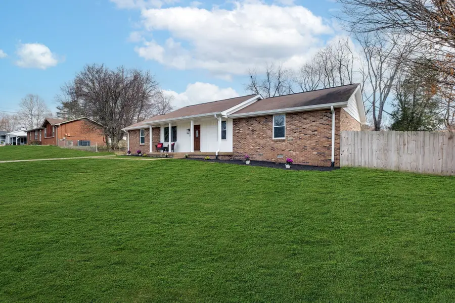 924 Denise Dr, Old Hickory, TN 37138 - #2