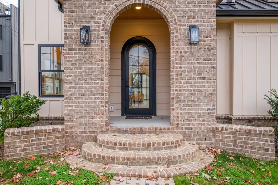 736 Douglas Avenue, Nashville, TN 37207 - #2