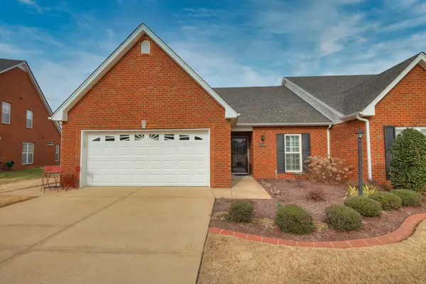 3342 Berryside Dr, Murfreesboro, TN 37128