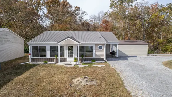 21 Lake Shore Dr, New Concord, KY 42076