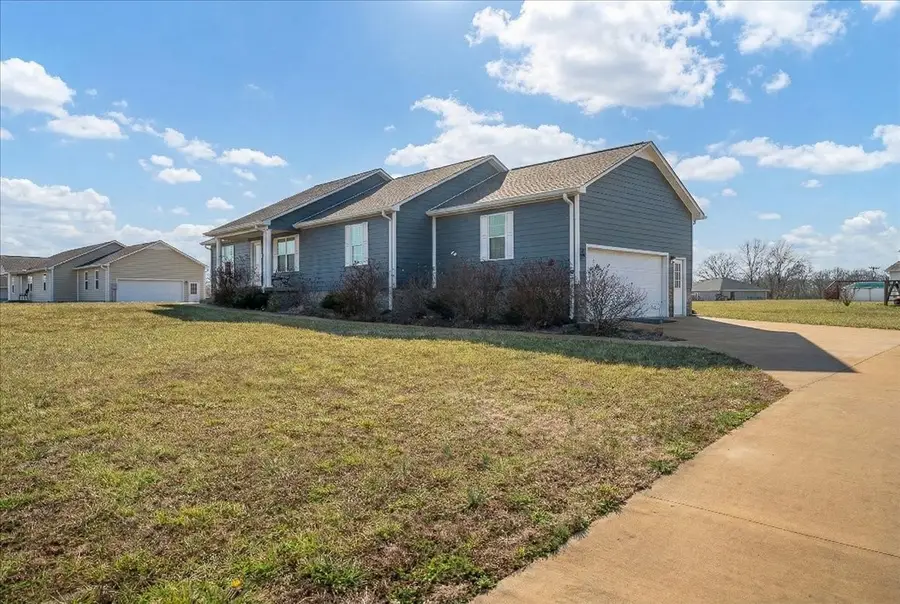 204 Brace Rd, Summertown, TN 38483 - #2