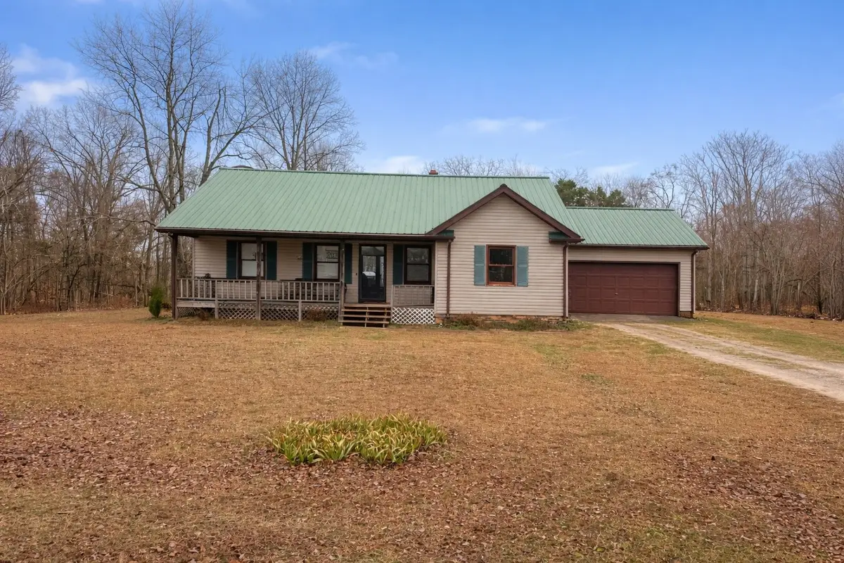2813 She Boss Rd, Duck River, TN 38454 - #1