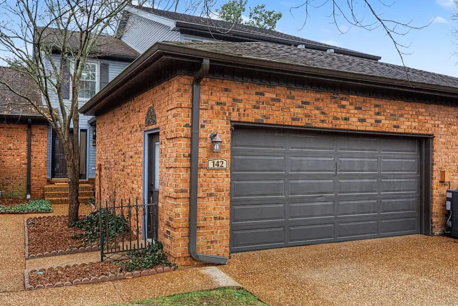 142 Hearthstone Manor Cir, Brentwood, TN 37027 - #2