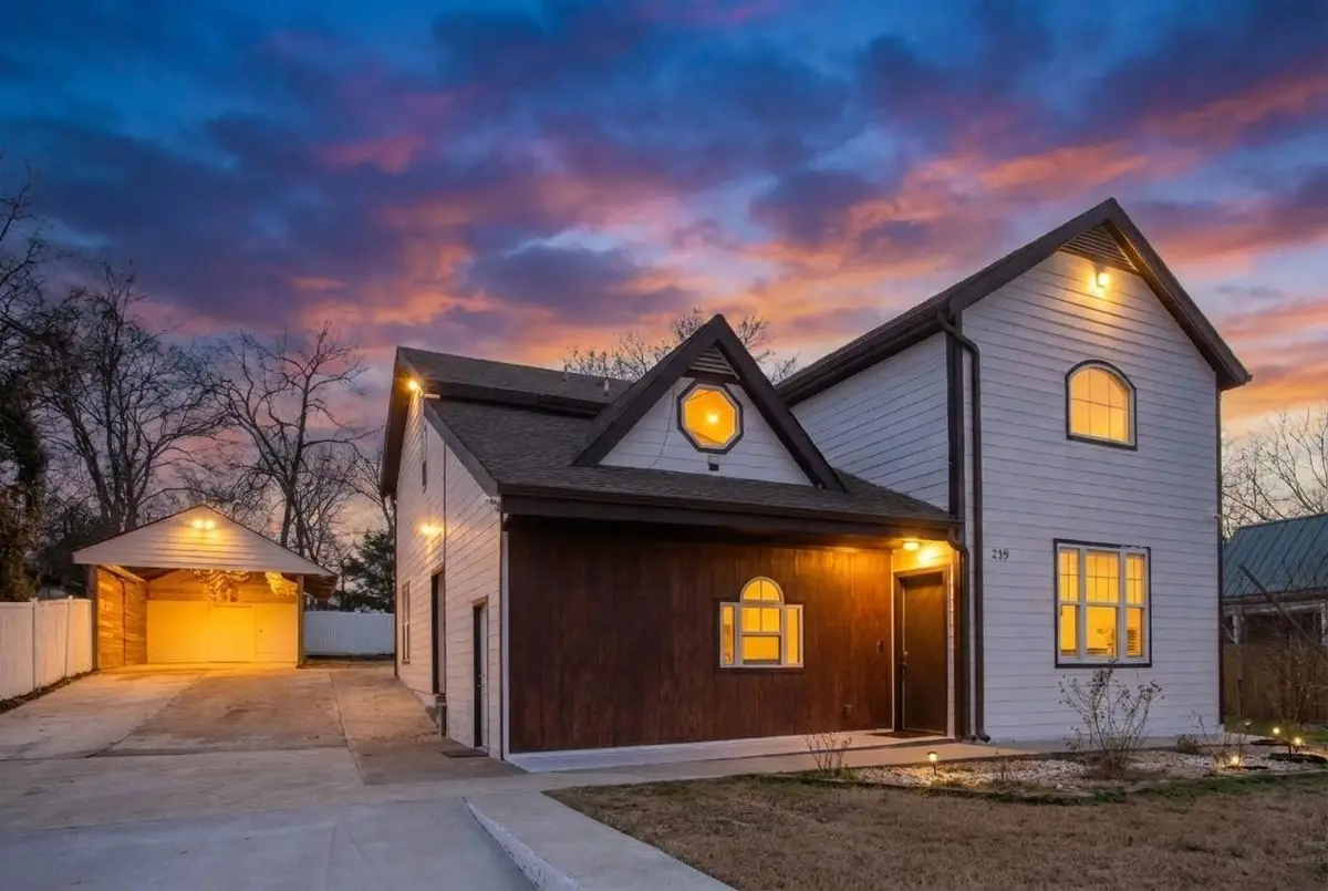 239 E Bledsoe St, Gallatin, TN 37066 - #1