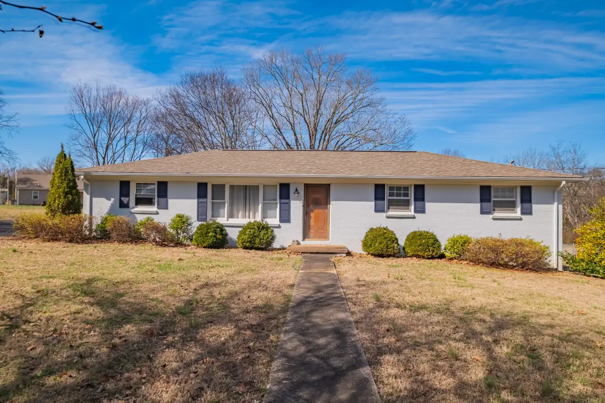 380 Sulphur Springs Rd, Shelbyville, TN 37160 - #1