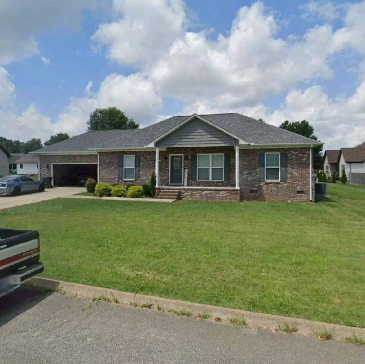 1702 Gordon Ln, Lawrenceburg, TN 38464 - #1