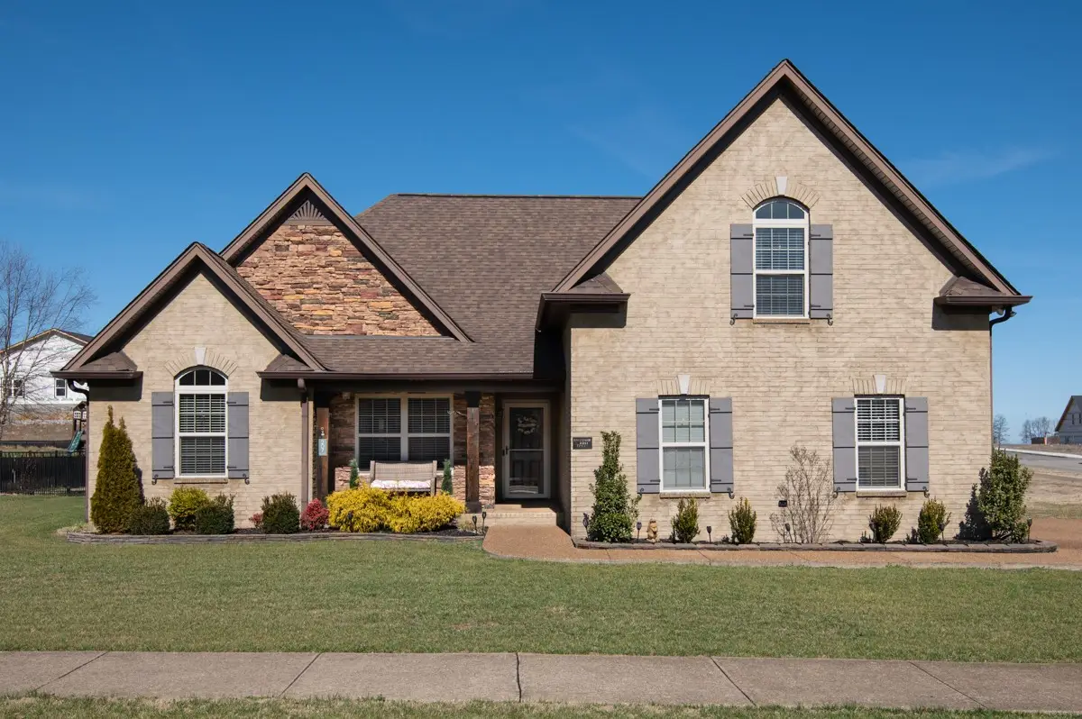 207 Hickory Pointe Dr, Lebanon, TN 37087 - #1