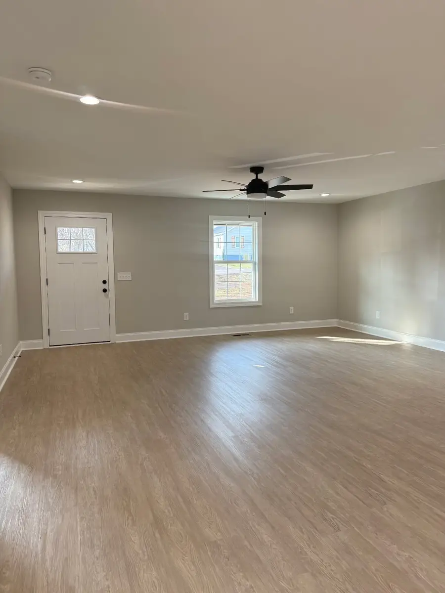 200 Ray St, Shelbyville, TN 37160 - #3