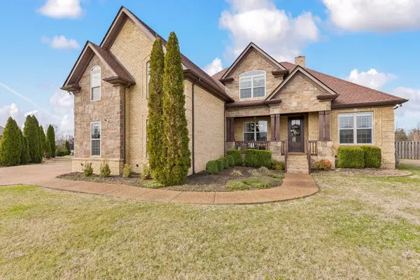 607 Stonefield Ct, Mount Juliet, TN 37122