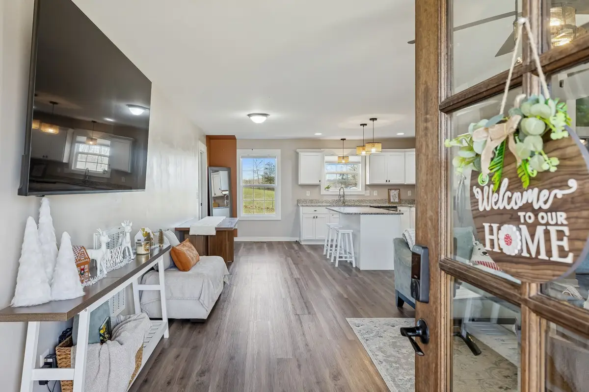 1521 Wixtown Rd, Westmoreland, TN 37186 - #1