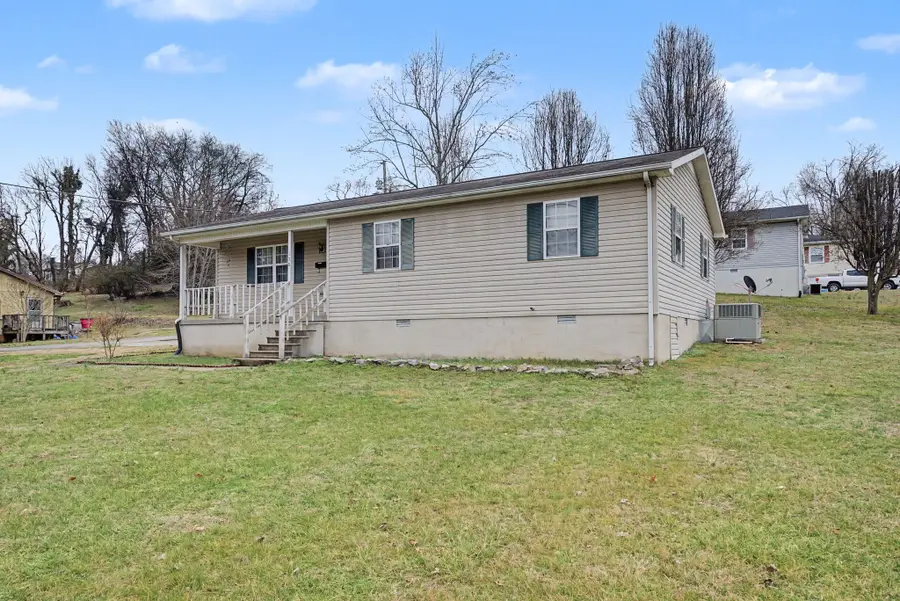 178 Spring St, Carthage, TN 37030 - #2