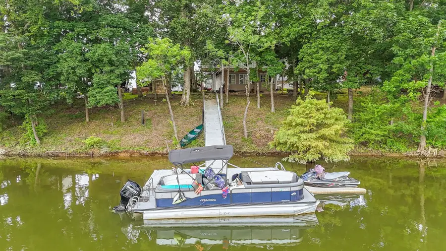 201 Beechview Dr, Clifton, TN 38425 - #2