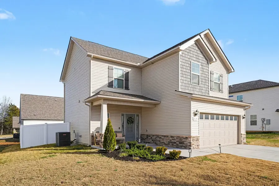 319 Durum St, Shelbyville, TN 37160 - #2