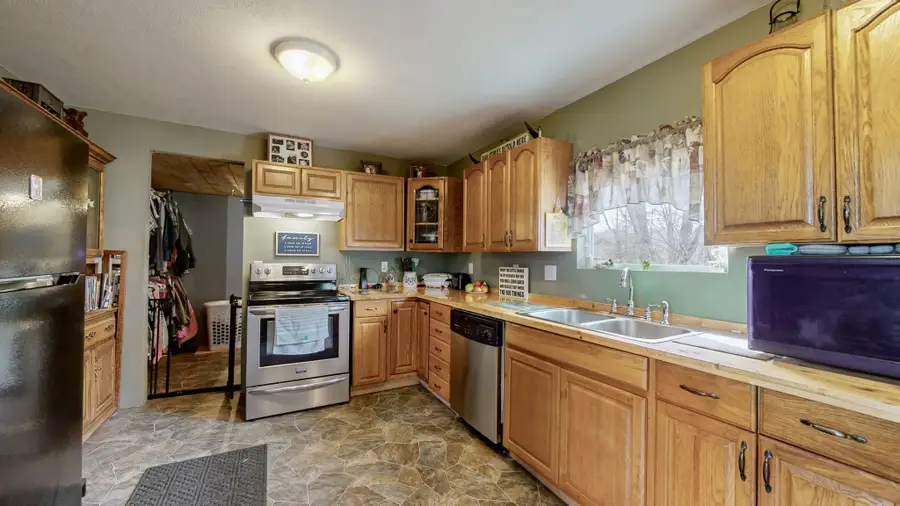 745 Halltown Rd, Portland, TN 37148 - #3