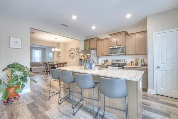 1023 Avery Park Dr, Smyrna, TN 37167